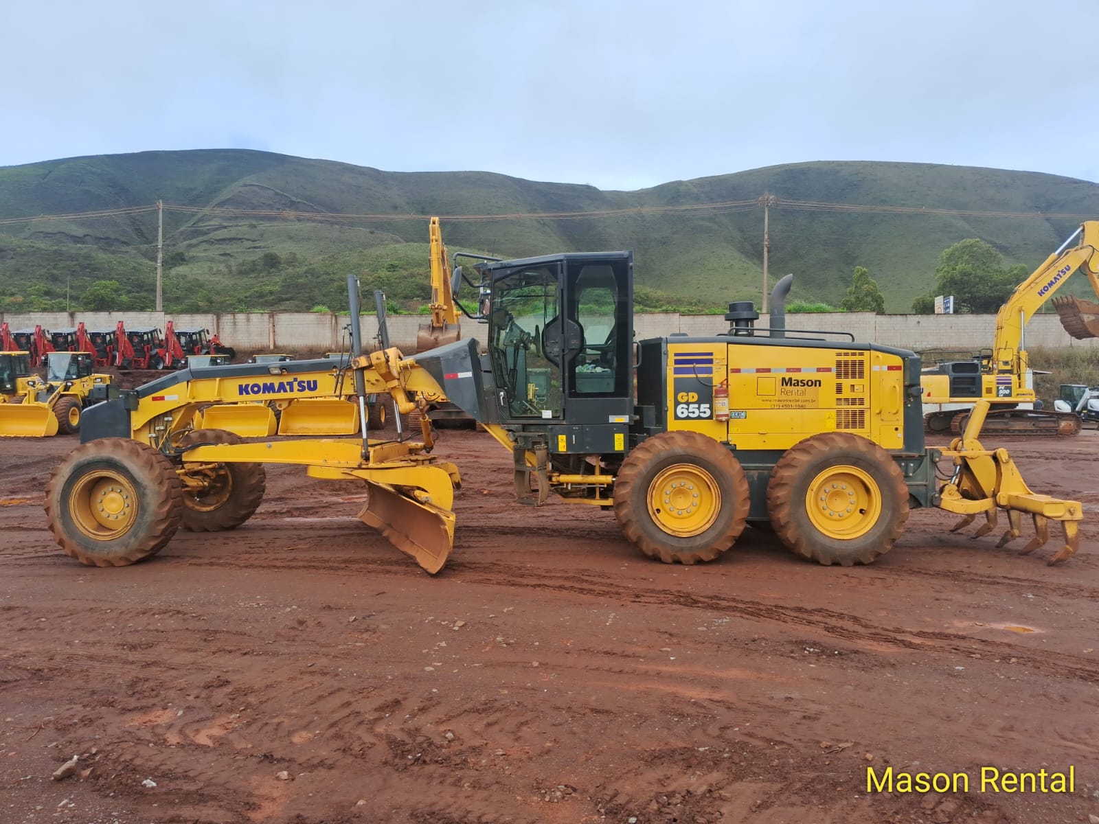 Motoniveladora Komatsu GD655-5 2023 - foto 1 de 16