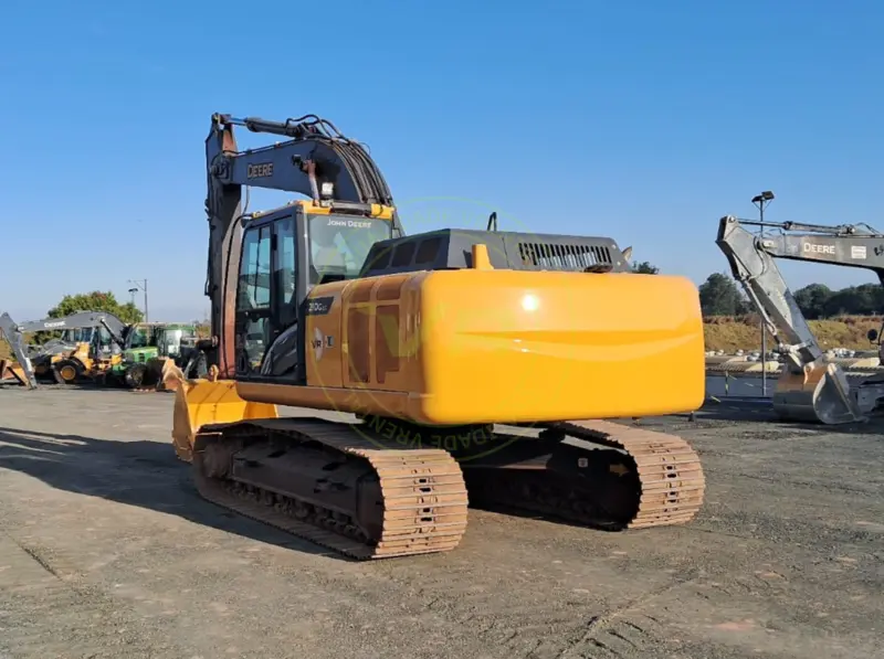 Escavadeira John Deere 210G 2022 - foto 1 de 8