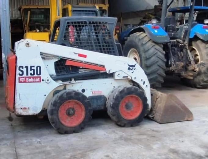Mini Carregadeira Bobcat S150 2011 - foto 1 de 5