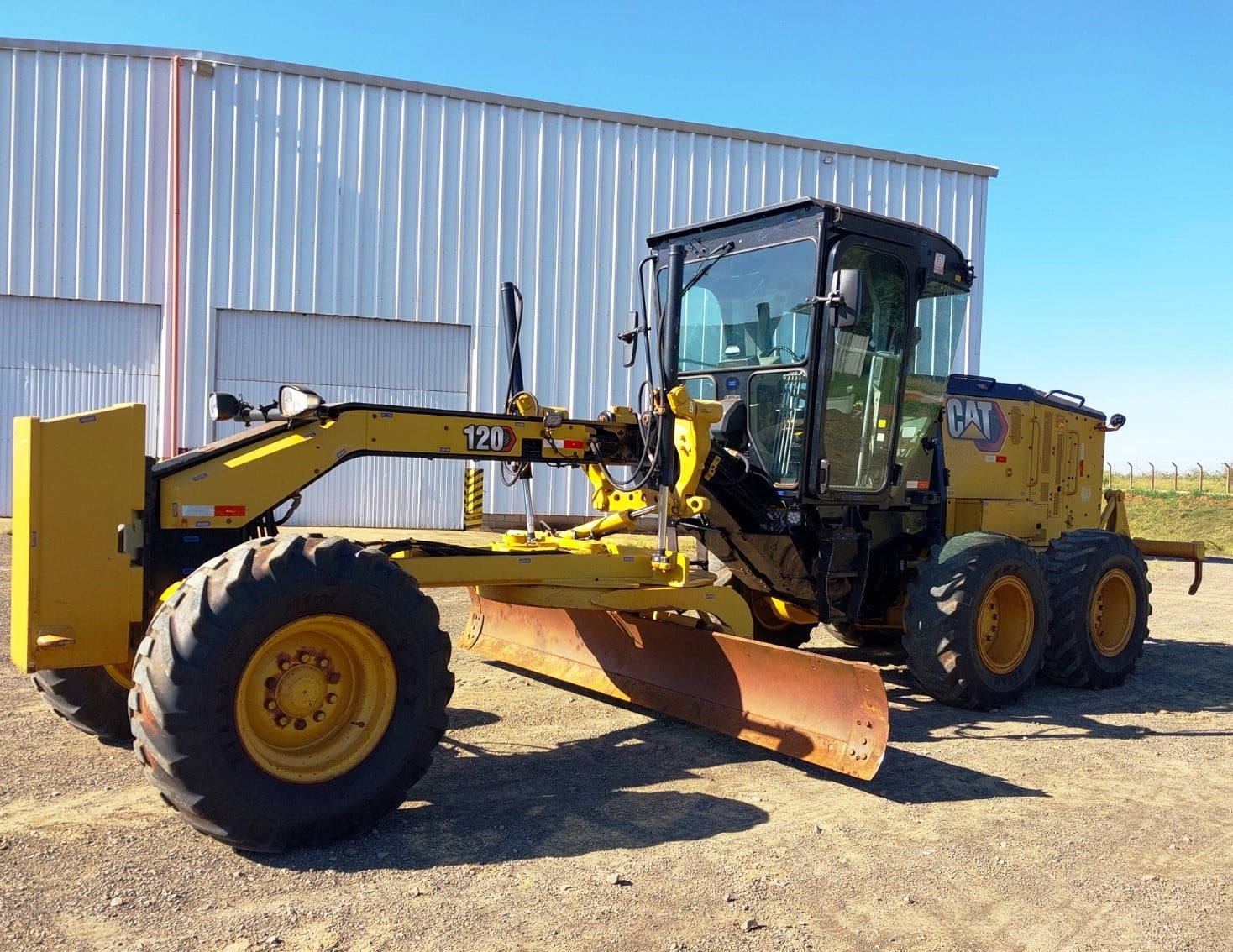 Motoniveladora Caterpillar 120 2019 - foto 1 de 8