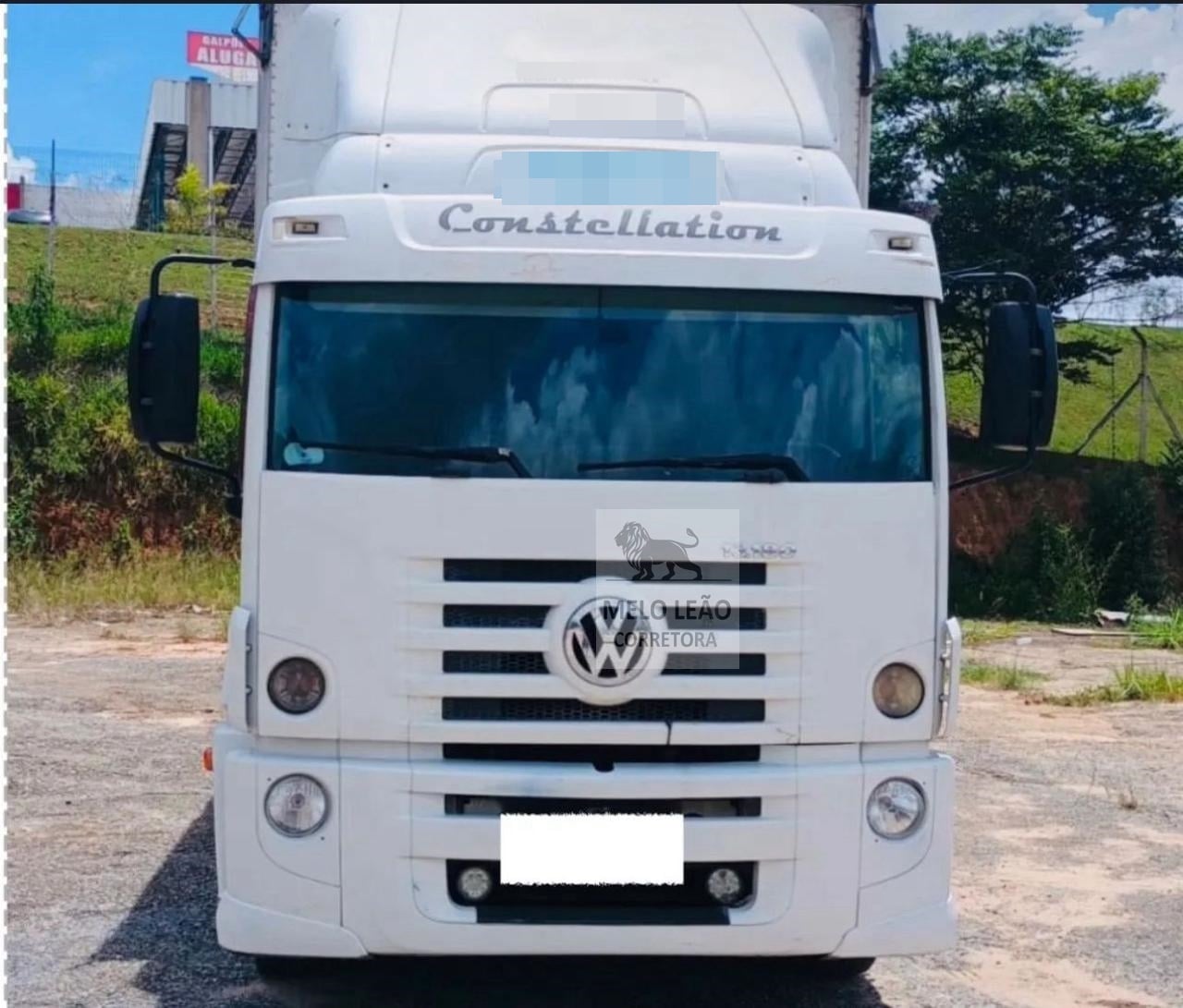 Caminhão Baú Volkswagen 13.180 Const 4x2 2011 - foto 1 de 6