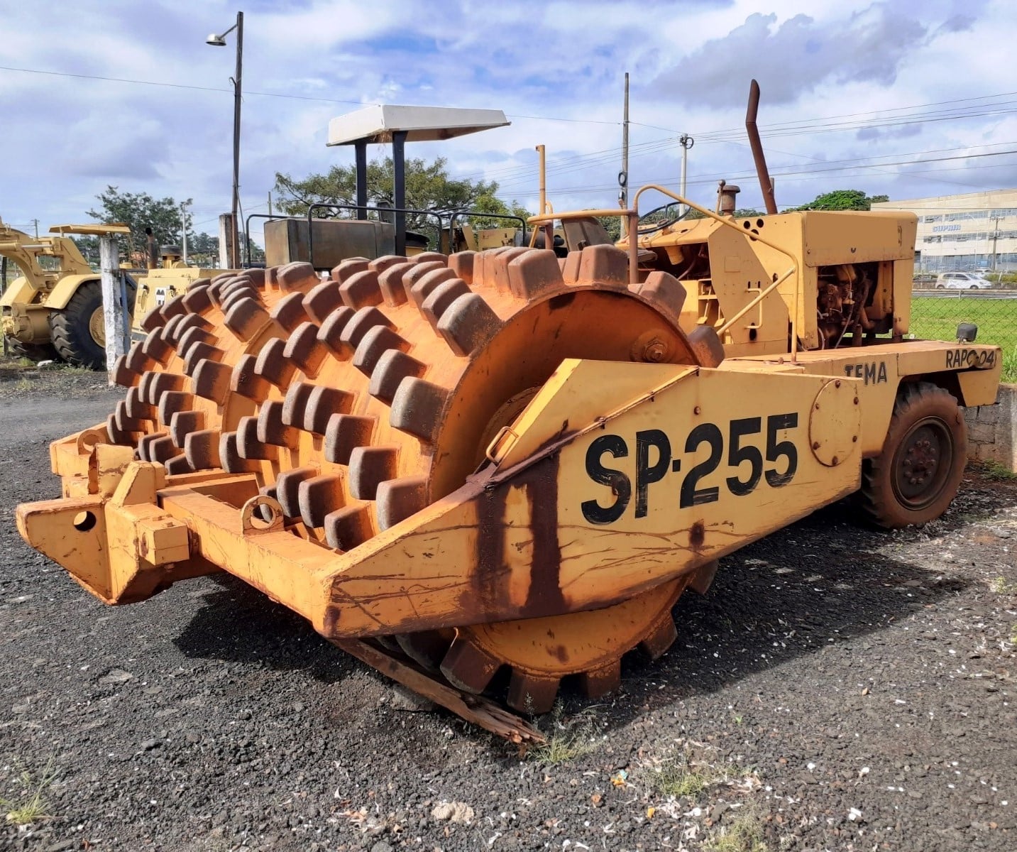 Rolo compactador Tema Terra SP255 - foto 1 de 4