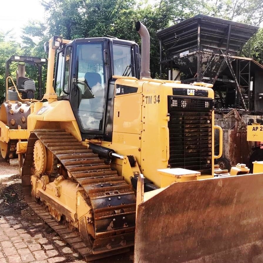 Trator de esteira Caterpillar D6N 2015 - foto 1 de 9