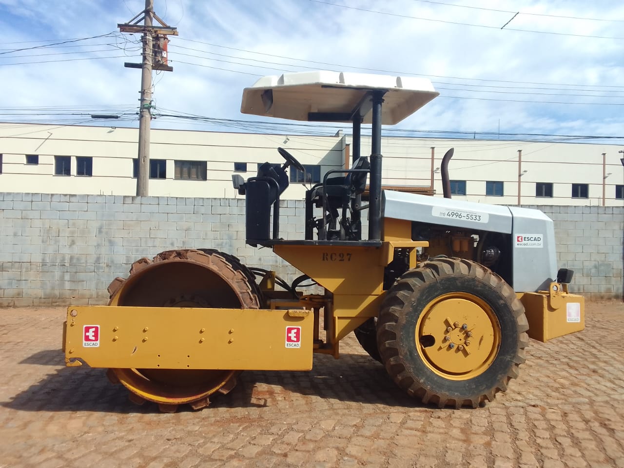 Rolo compactador Müller VAP55 1998 - foto 1 de 7