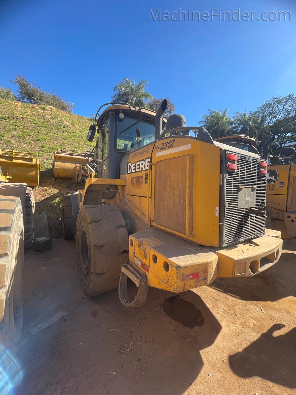 Pá Carregadeira John Deere 624K 2018 - foto 1 de 6