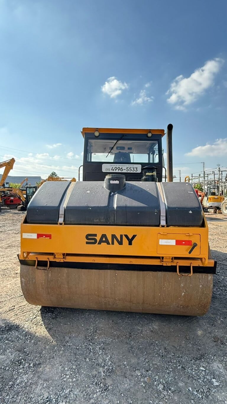 Rolo compactador Sany YZC12C 2011 - foto 1 de 1
