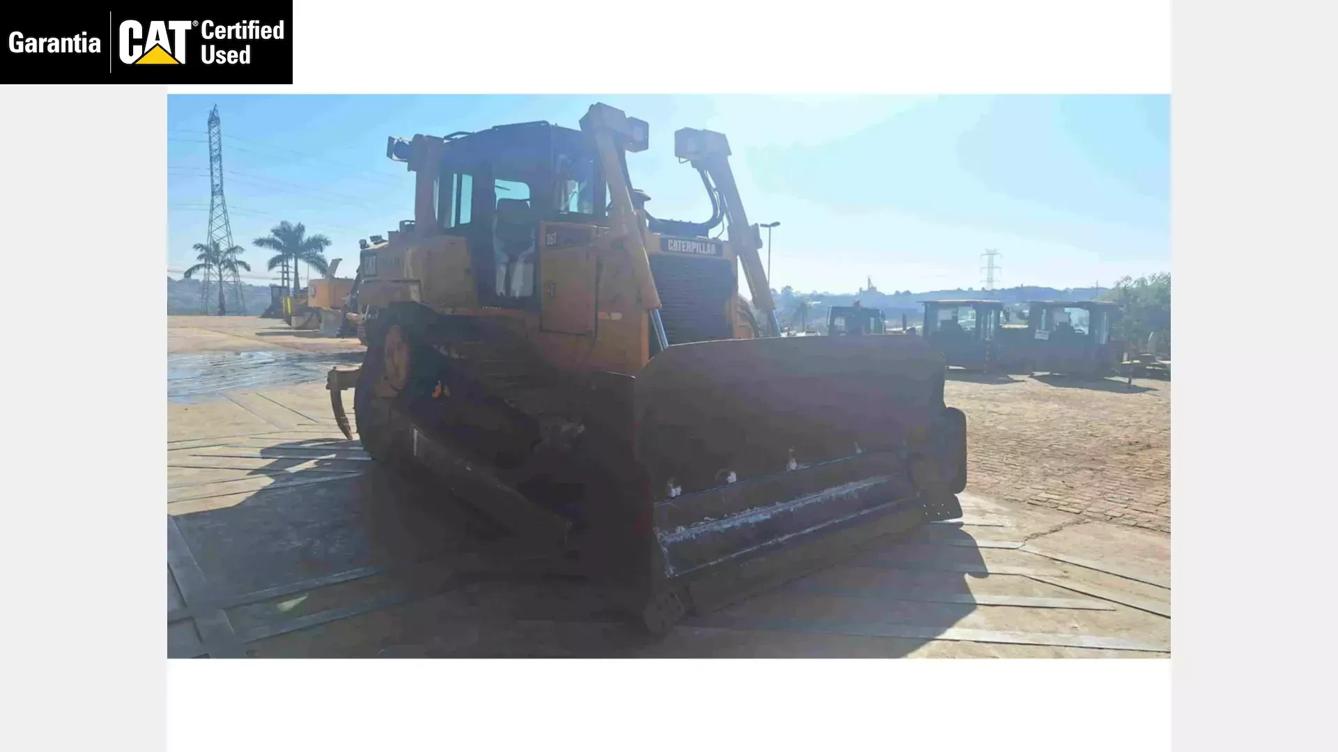 Trator de esteira Caterpillar D6T 2021 - foto 1 de 31