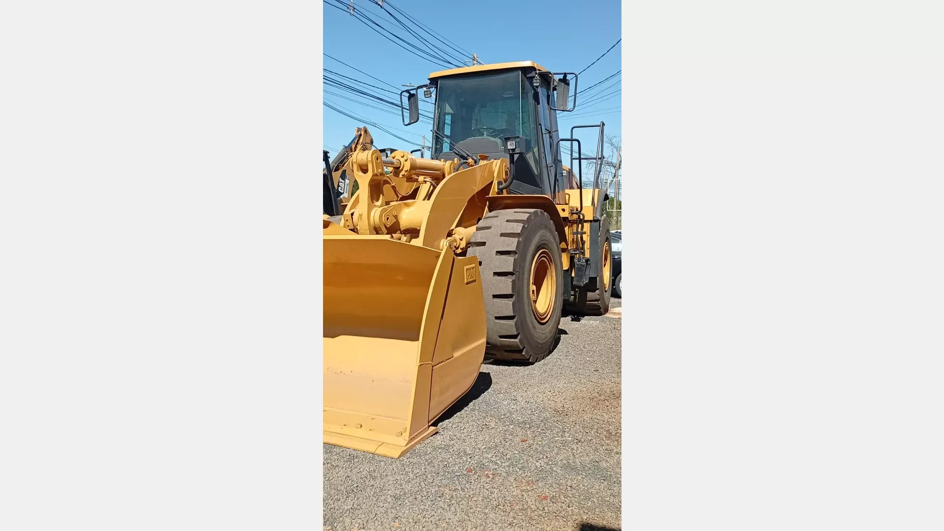Pá Carregadeira Caterpillar 962H 2008 - foto 1 de 11