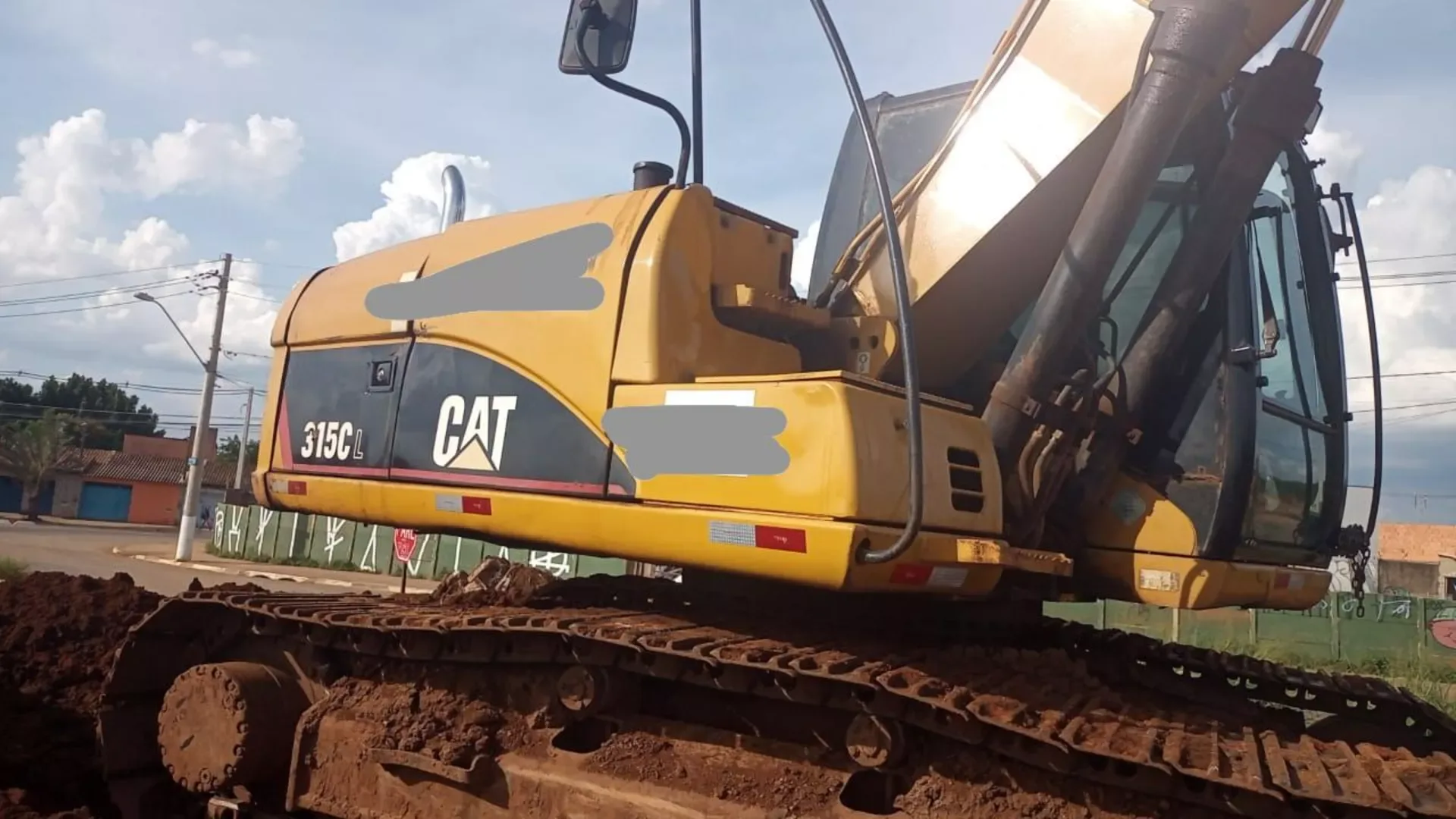 Escavadeira Caterpillar 315CL 2007 - foto 1 de 3