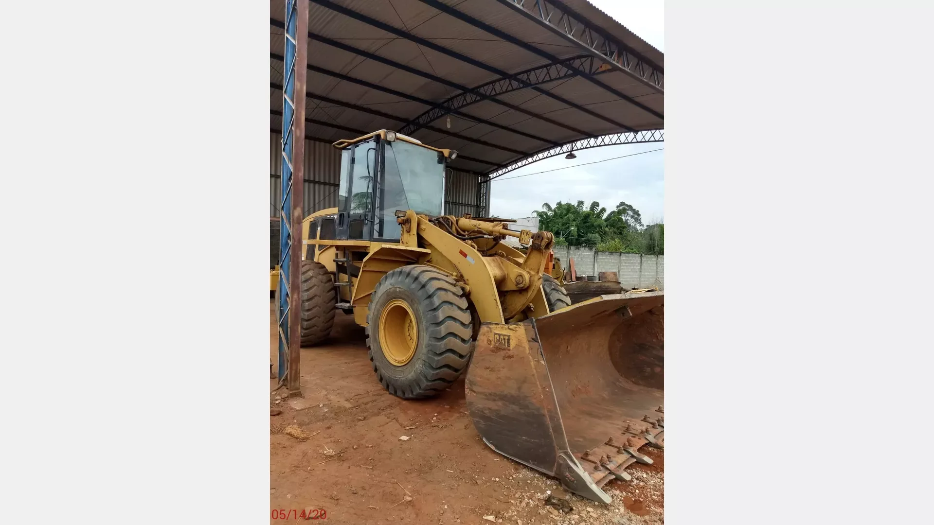 Pá Carregadeira Caterpillar 938G 2003 - foto 1 de 5