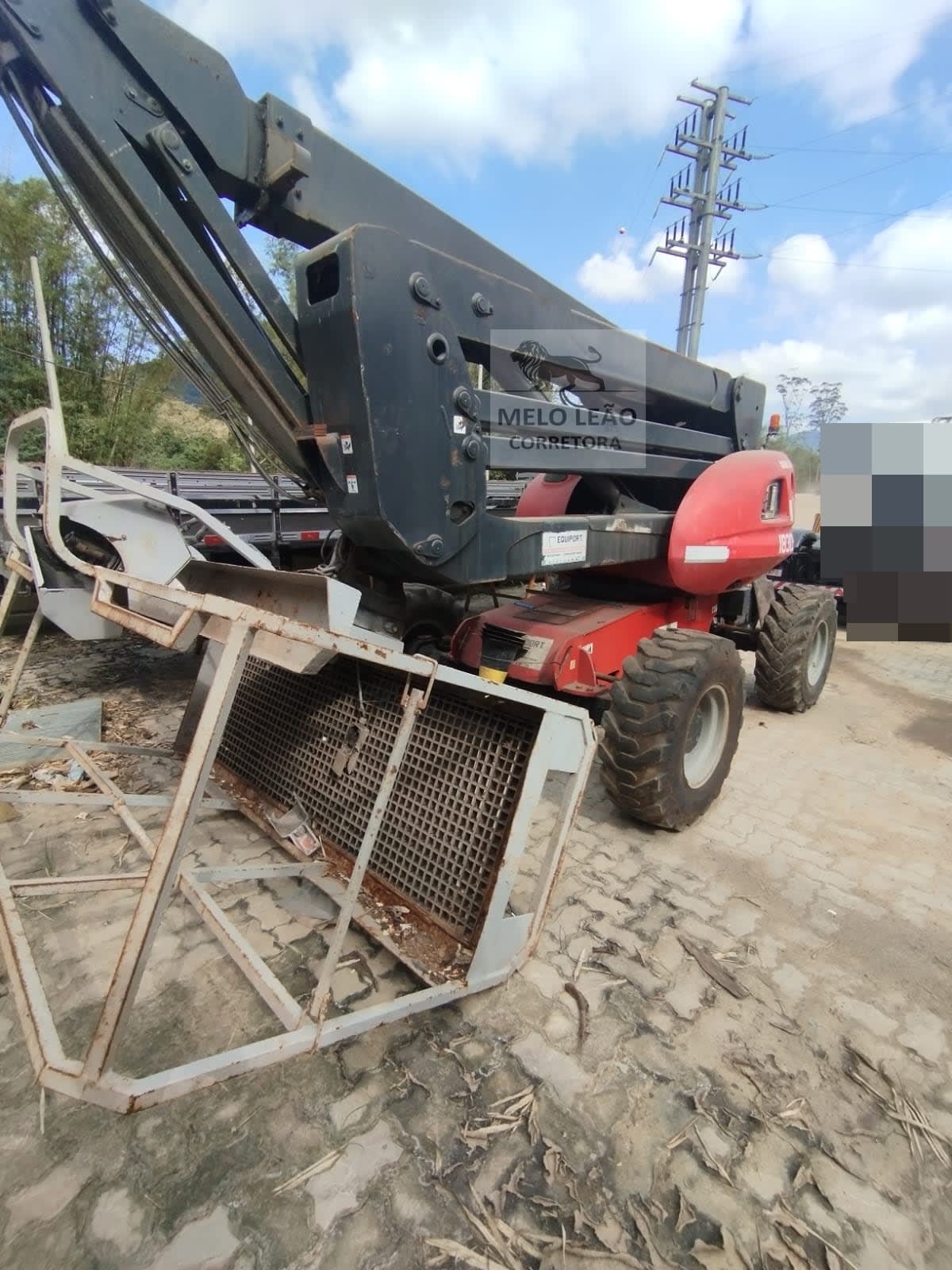 Plataforma elevatória Manitou 160ATJ 2018 - foto 1 de 3