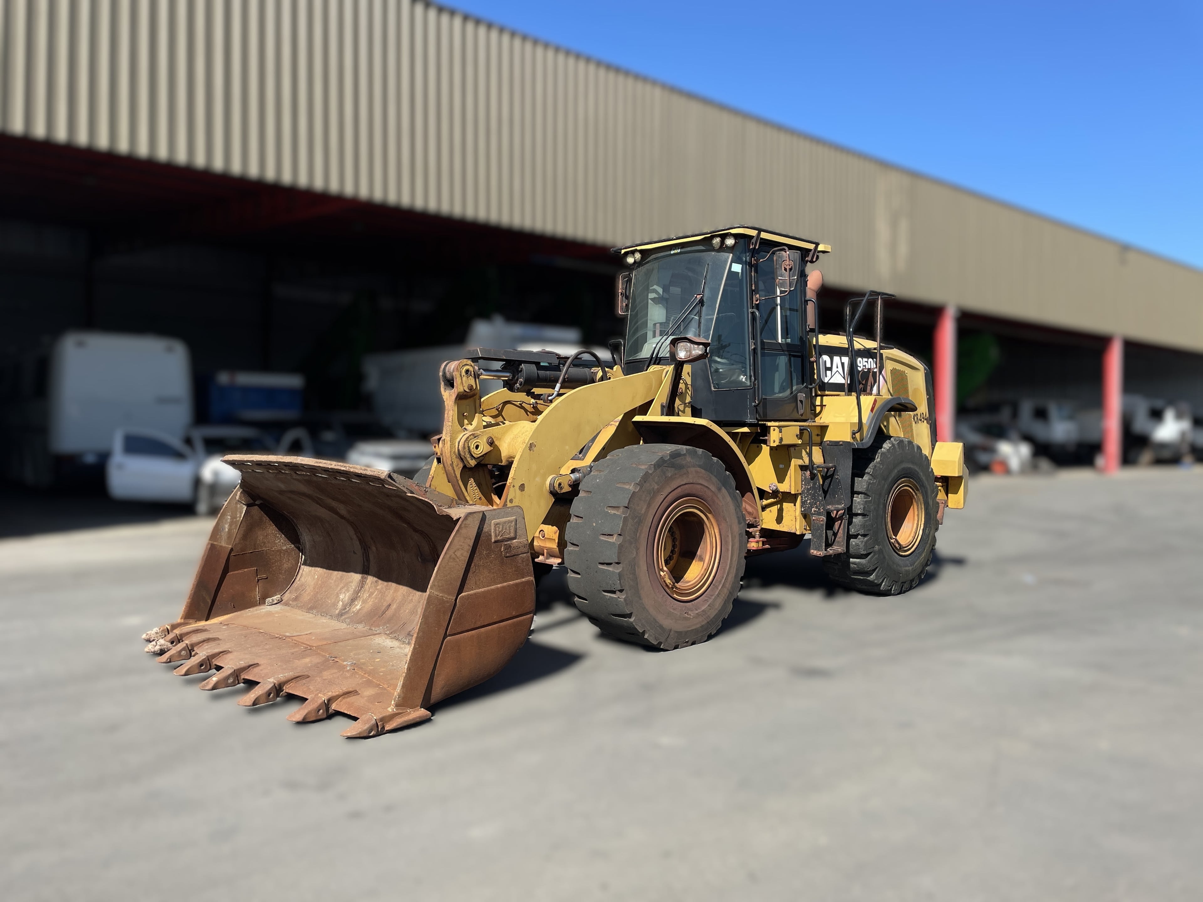 Pá Carregadeira Caterpillar 950L 2018 - foto 1 de 10