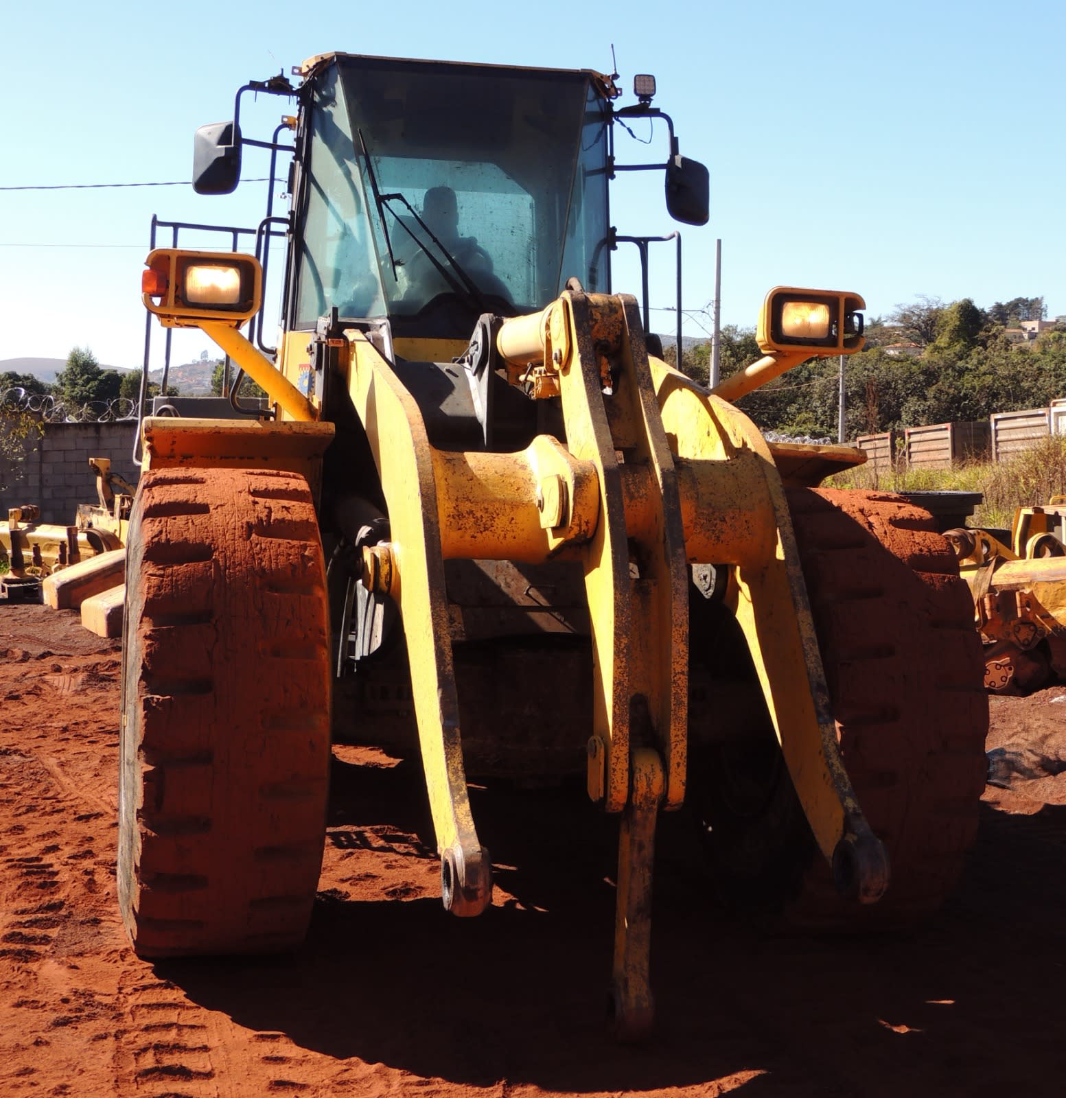 Pá Carregadeira Komatsu WA380 2021 - foto 1 de 6