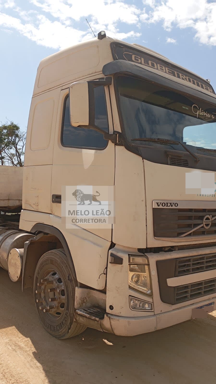 Caminhão Volvo FH440 2011 - foto 1 de 7