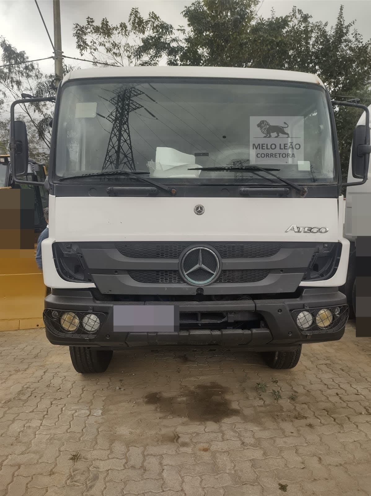 Caminhão Mercedes Benz ATEGO 2730K 2022 - foto 1 de 20