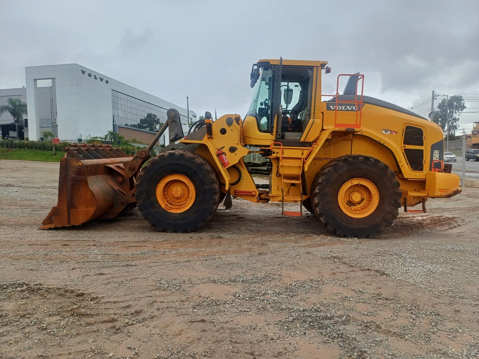 Pá Carregadeira Volvo L150H 2022 - foto 1 de 20