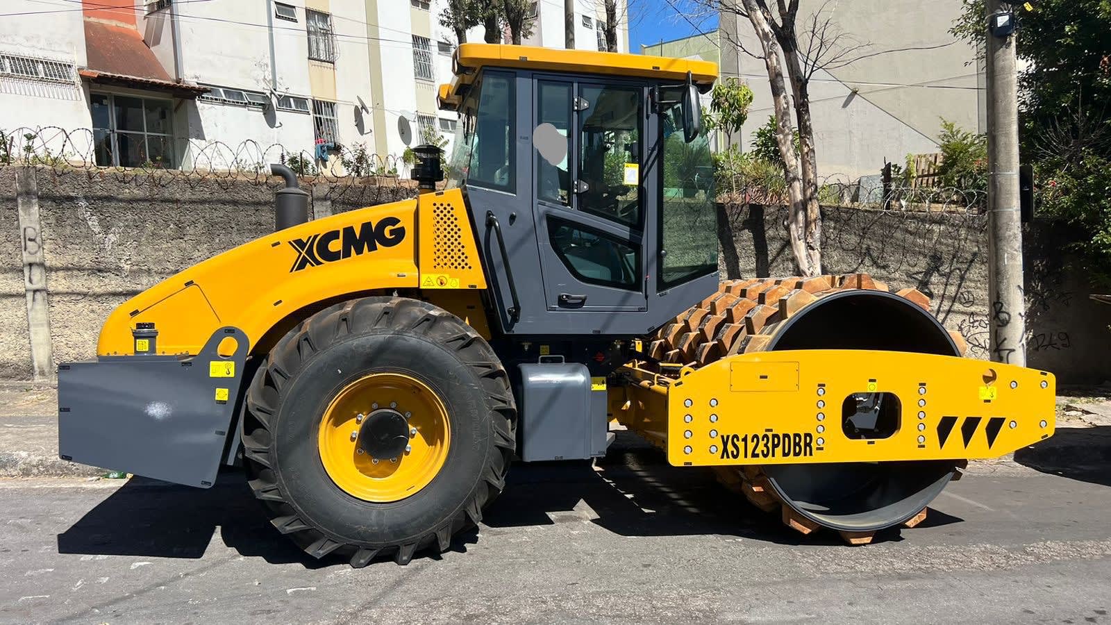 Rolo compactador XCMG XS123PDBR 2024 - foto 1 de 3
