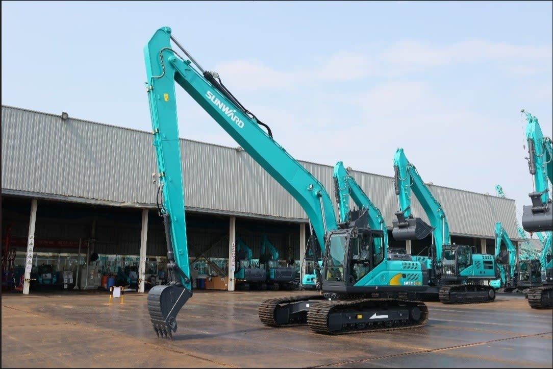 Escavadeira SUNWARD SWE225E-3H 2024 - foto 1 de 1