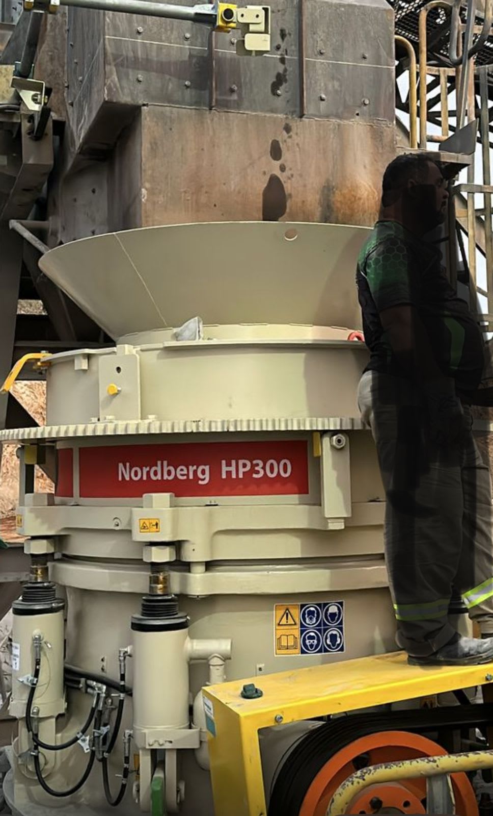 Britador - Rebritador METSO Nordberg HP300 2024 - foto 1 de 1