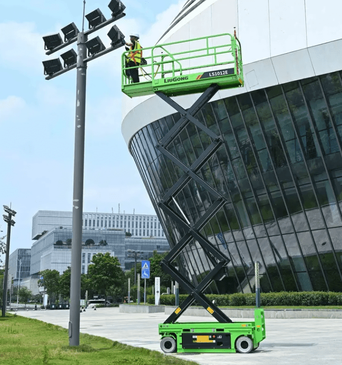 Plataforma elevatória Liugong LS1012LI 2024 - foto 1 de 2