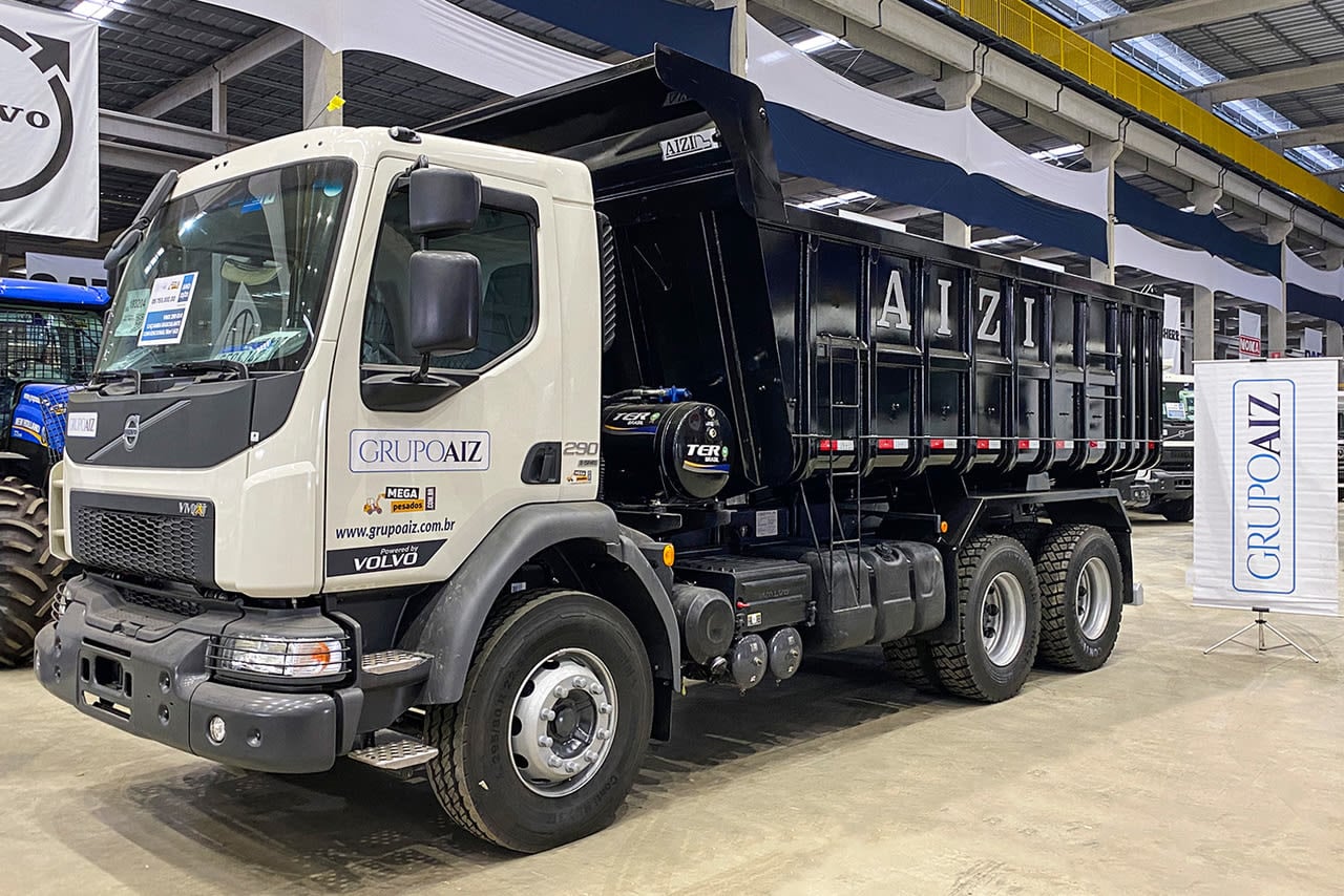 Caminhão Volvo VMX 290 6x4 2024 - foto 1 de 13