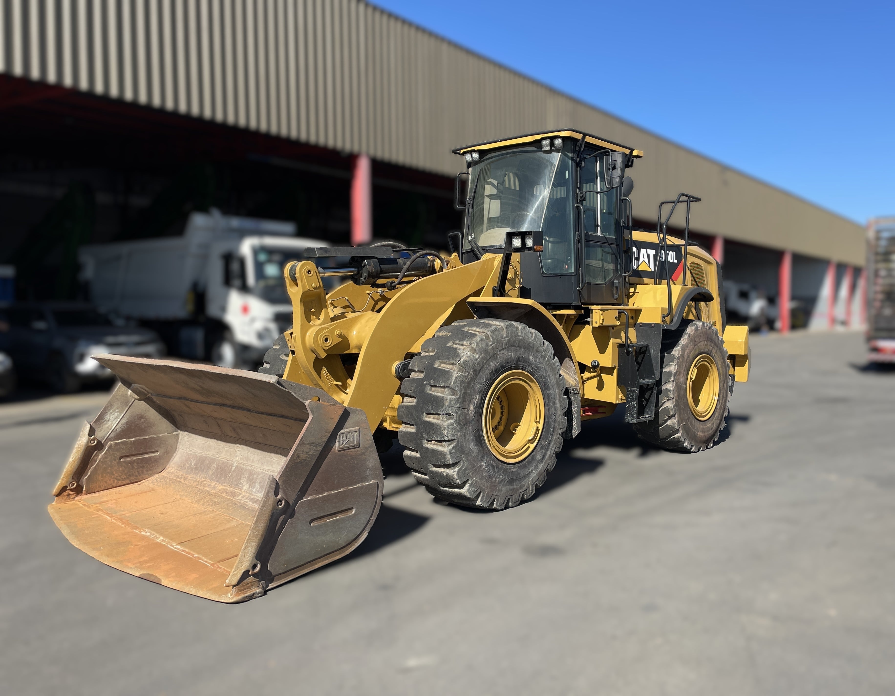 Pá Carregadeira Caterpillar 950L 2020 - foto 1 de 15