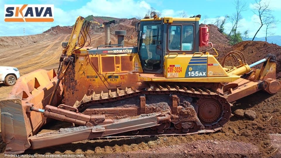 Trator de esteira Komatsu D155 AX 2021 - foto 1 de 5