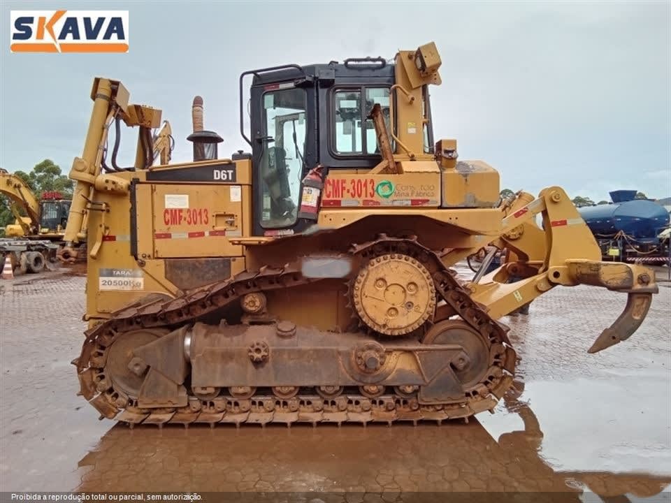 Trator de esteira Caterpillar D6T 2018 - foto 1 de 7