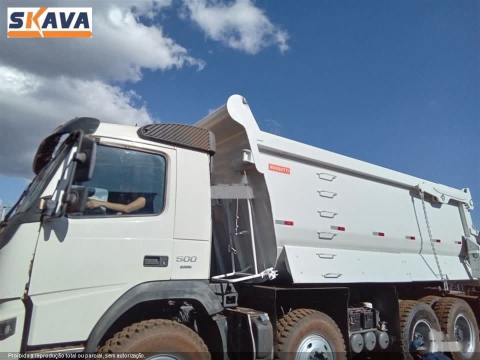 Caminhão Volvo FMX 500 8X4 2020 - foto 1 de 6