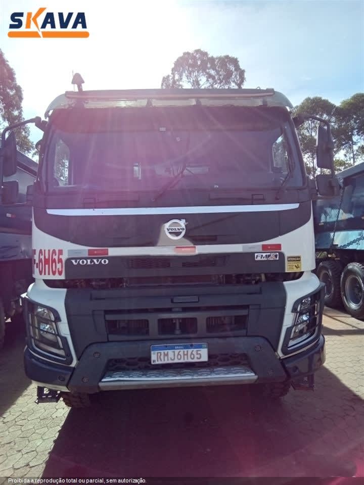 Caminhão Volvo FMX 500 8X4 2020 - foto 1 de 6