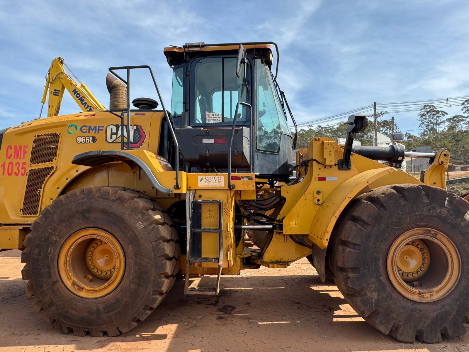 Pá Carregadeira Caterpillar  966L 2020 - foto 1 de 8
