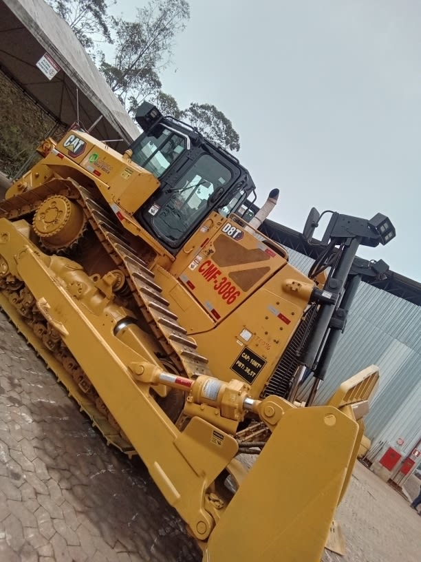 Trator de esteira Caterpillar D8T 2020 - foto 1 de 12