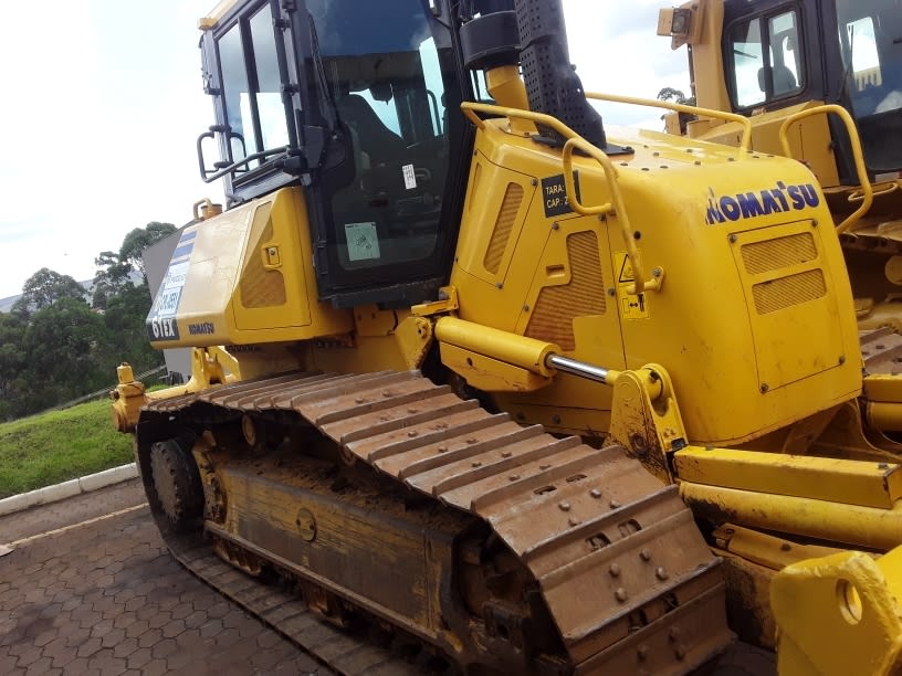 Trator de esteira Komatsu D61-EX 2021 - foto 1 de 12