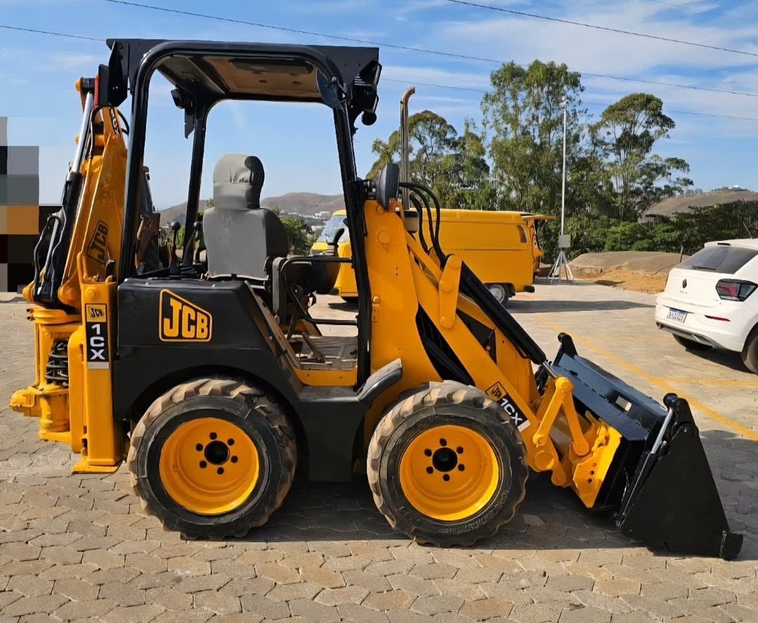 Mini retroescavadeira JCB 1CX 2008 - foto 1 de 1