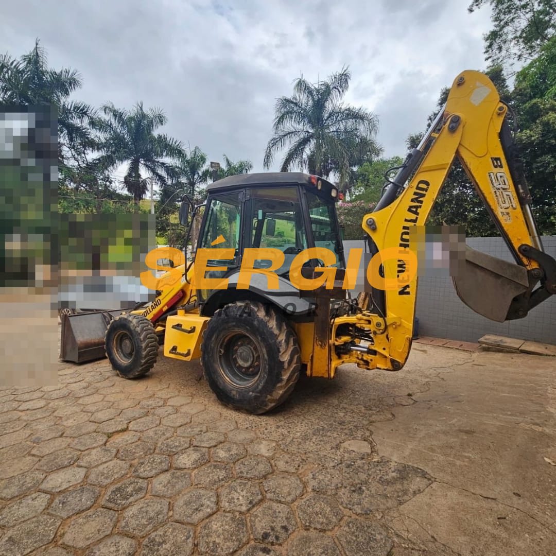 Retroescavadeira New Holland B95 4X4 2019 - foto 1 de 7