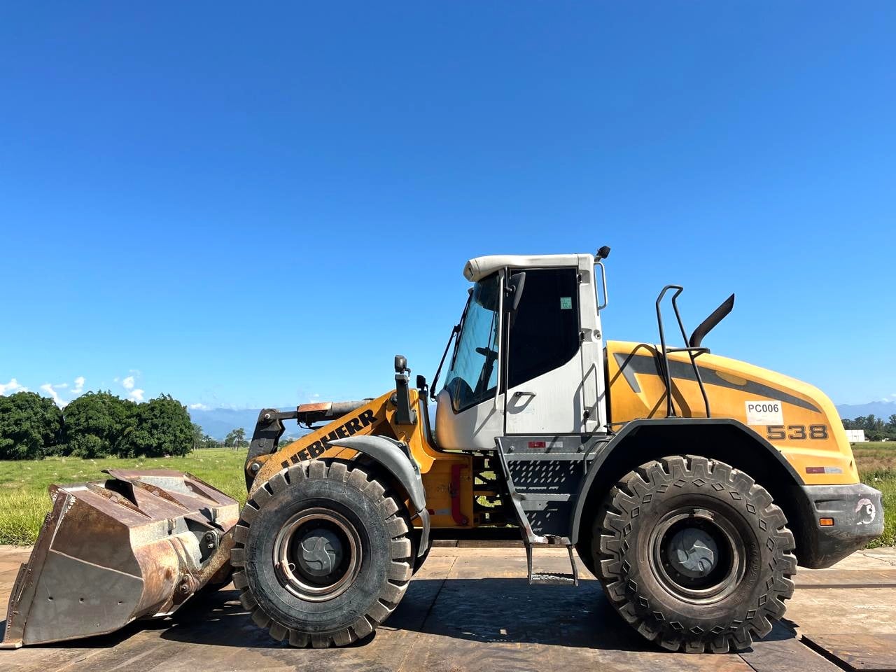 Pá Carregadeira Liebherr L538 2020 - foto 1 de 4