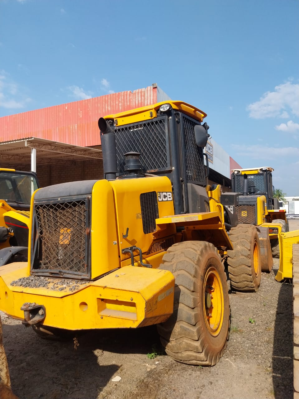 Pá Carregadeira JCB 422ZX 2022 - foto 1 de 5