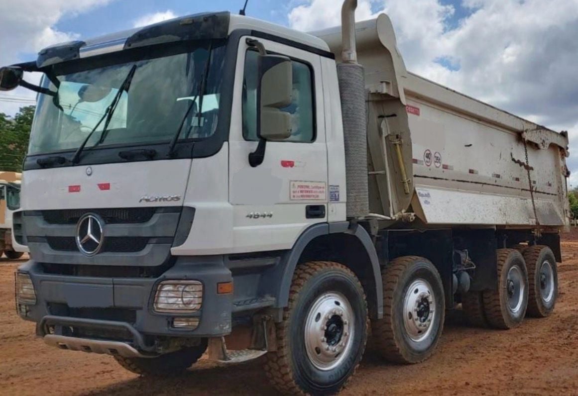 Caminhão Báscula  Mercedes Benz ACTROS 4844K/45 2019 - foto 1 de 8