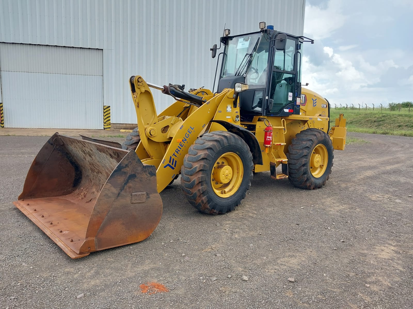 Pá Carregadeira Caterpillar 920K 2020 - foto 1 de 8