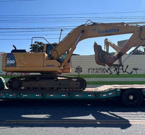 Escavadeira Komatsu PC 200-8 2008 - foto 1 de 2