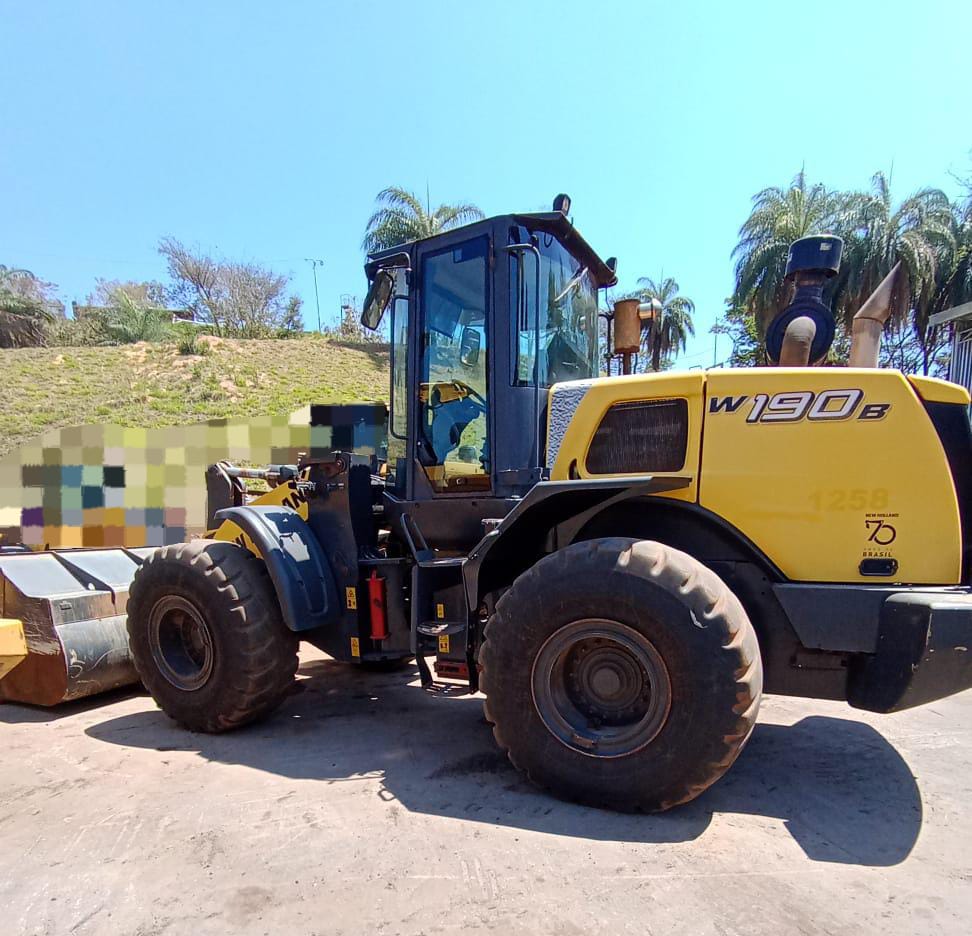 Pá Carregadeira New Holland W190B 2020 - foto 1 de 3