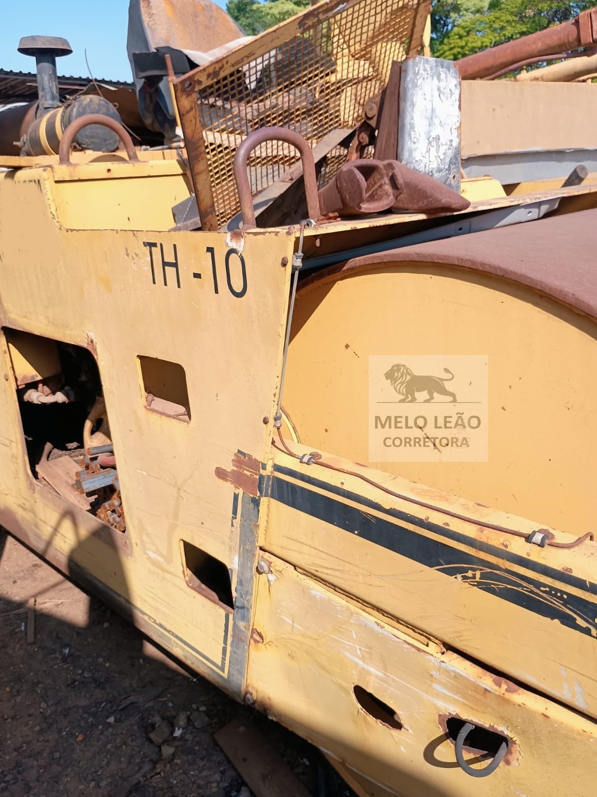 Rolo compactador Tema Terra TH10 1976 - foto 1 de 7