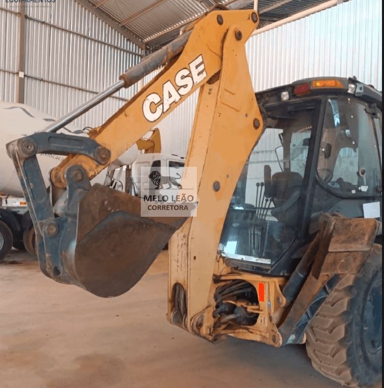 Retroescavadeira Case 580N 2019 - foto 1 de 5