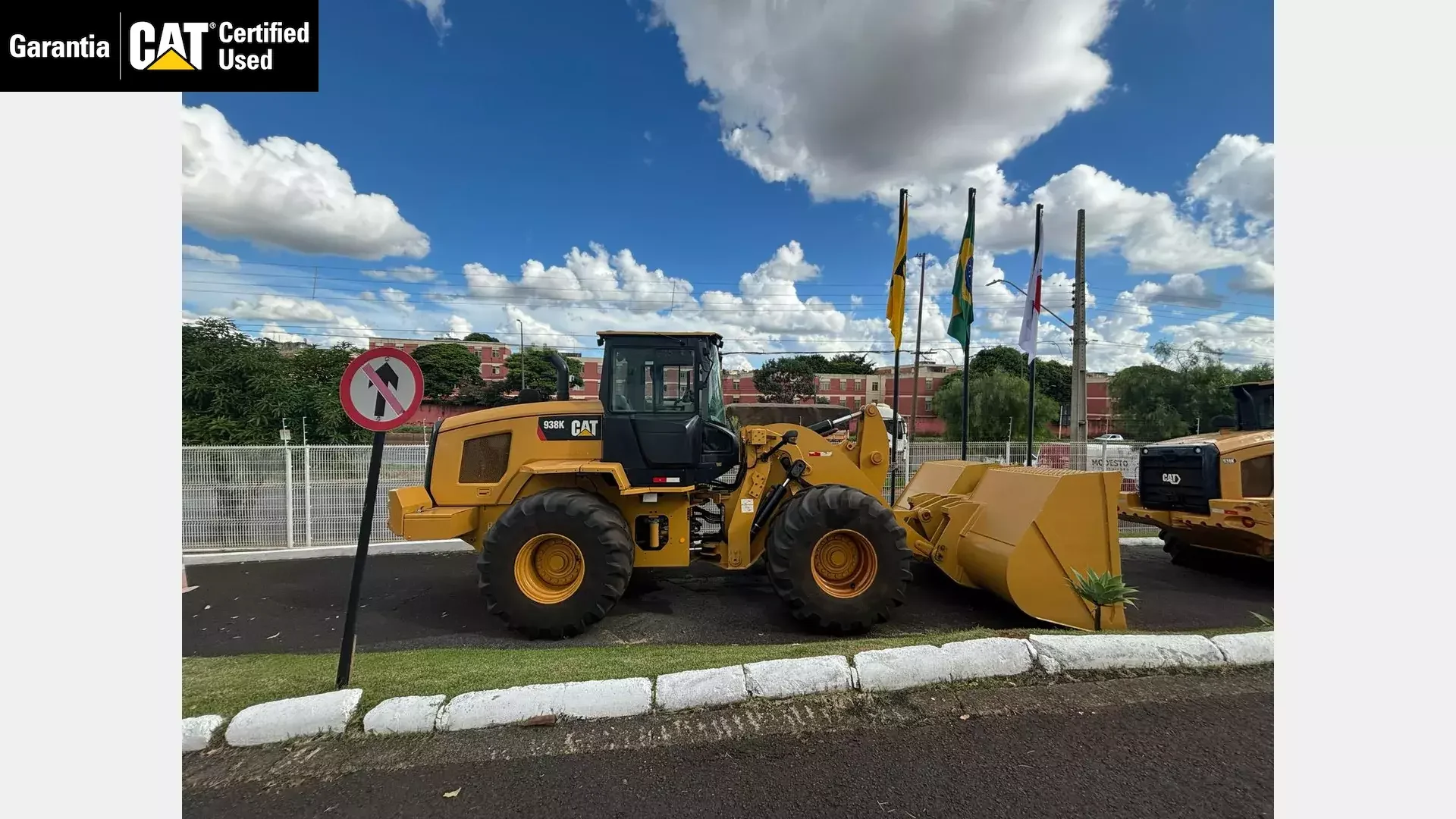 Pá Carregadeira Caterpillar 938 K 2018 - foto 1 de 10
