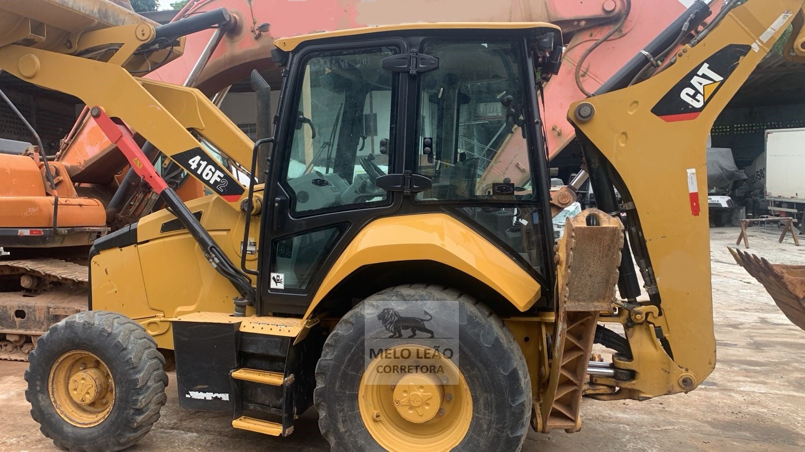 Retroescavadeira Caterpillar 416F2 2019 - foto 1 de 3